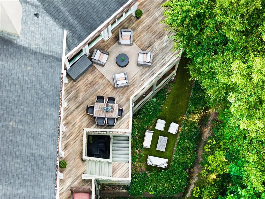 465 Montwicke Chase Nw, Atlanta, Georgia 30327, 5 Bedrooms Bedrooms, ,5 BathroomsBathrooms,Residential,Sold,465 Montwicke Chase Nw,7440382