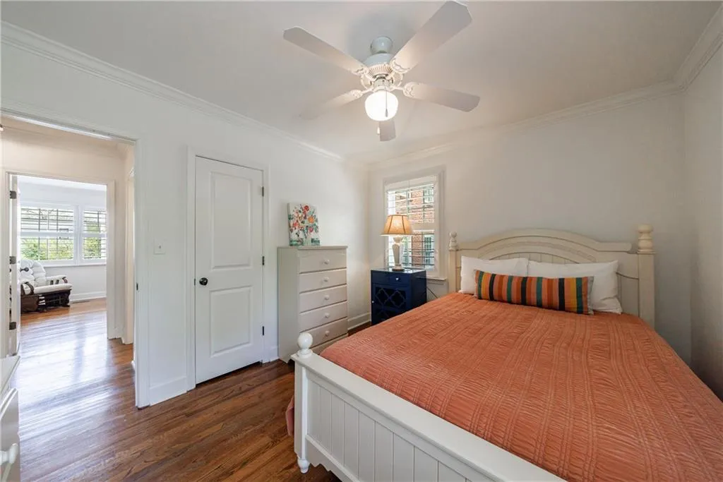 115 Peachtree Memorial Drive Nw Unit C1, Atlanta, Georgia 30309, 2 Bedrooms Bedrooms, ,1 BathroomBathrooms,Residential,For Sale,115 Peachtree Memorial Drive Nw Unit C1,7611616