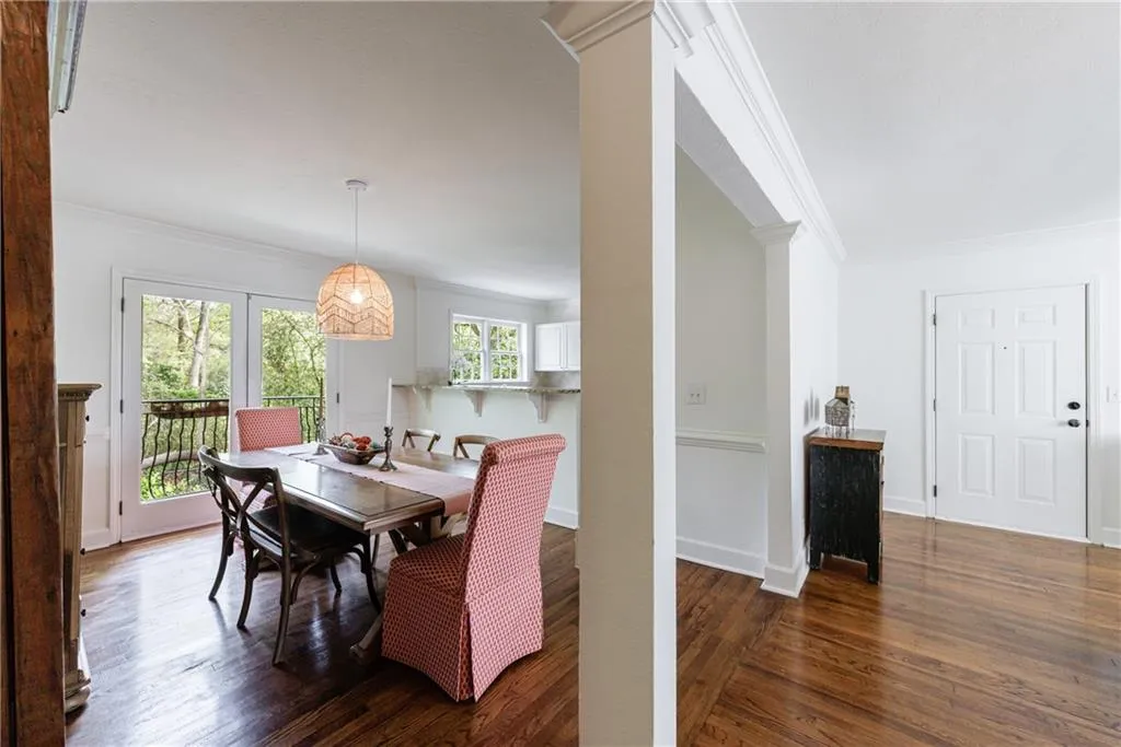 115 Peachtree Memorial Drive Nw Unit C1, Atlanta, Georgia 30309, 2 Bedrooms Bedrooms, ,1 BathroomBathrooms,Residential,For Sale,115 Peachtree Memorial Drive Nw Unit C1,7611616