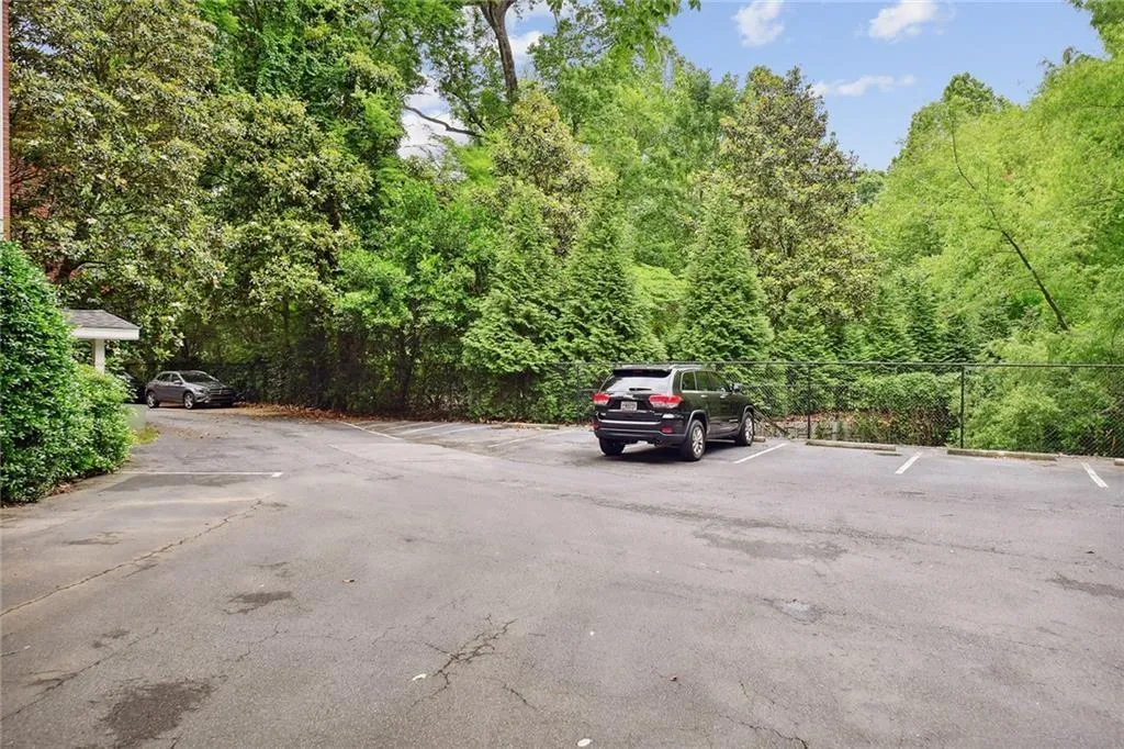 115 Peachtree Memorial Drive Nw Unit C1, Atlanta, Georgia 30309, 2 Bedrooms Bedrooms, ,1 BathroomBathrooms,Residential,For Sale,115 Peachtree Memorial Drive Nw Unit C1,7611616