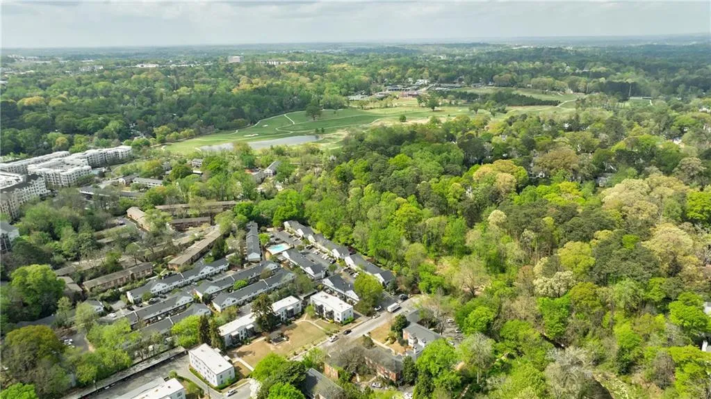115 Peachtree Memorial Drive Nw Unit C1, Atlanta, Georgia 30309, 2 Bedrooms Bedrooms, ,1 BathroomBathrooms,Residential,For Sale,115 Peachtree Memorial Drive Nw Unit C1,7611616
