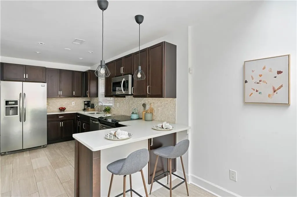 24 Mount Vernon Circle, Atlanta, Georgia 30338, 2 Bedrooms Bedrooms, ,2 BathroomsBathrooms,Residential,Sold,24 Mount Vernon Circle,7245612