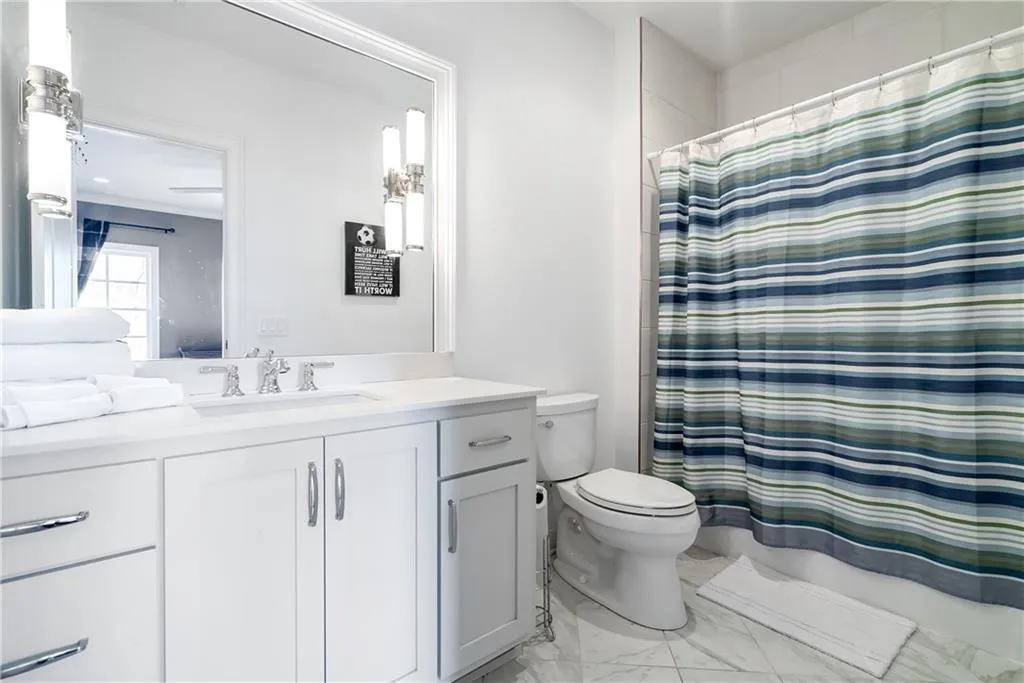 5020 Riverview Road, Sandy Springs, Georgia 30327, 5 Bedrooms Bedrooms, ,5 BathroomsBathrooms,Residential,Sold,5020 Riverview Road,6656787