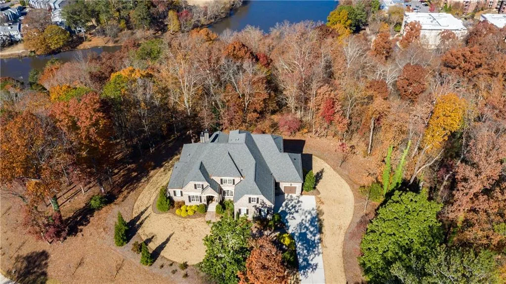 5020 Riverview Road, Sandy Springs, Georgia 30327, 5 Bedrooms Bedrooms, ,5 BathroomsBathrooms,Residential,Sold,5020 Riverview Road,6656787