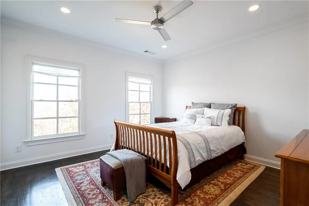 5020 Riverview Road, Sandy Springs, Georgia 30327, 5 Bedrooms Bedrooms, ,5 BathroomsBathrooms,Residential,Sold,5020 Riverview Road,6656787
