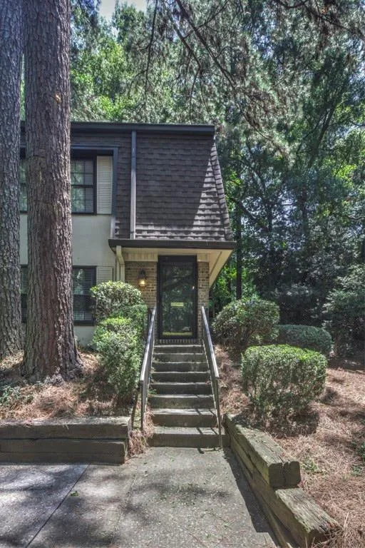 12 Arpege Way Nw, Atlanta, Georgia 30327, 2 Bedrooms Bedrooms, ,2 BathroomsBathrooms,Residential,Sold,12 Arpege Way Nw,5708565