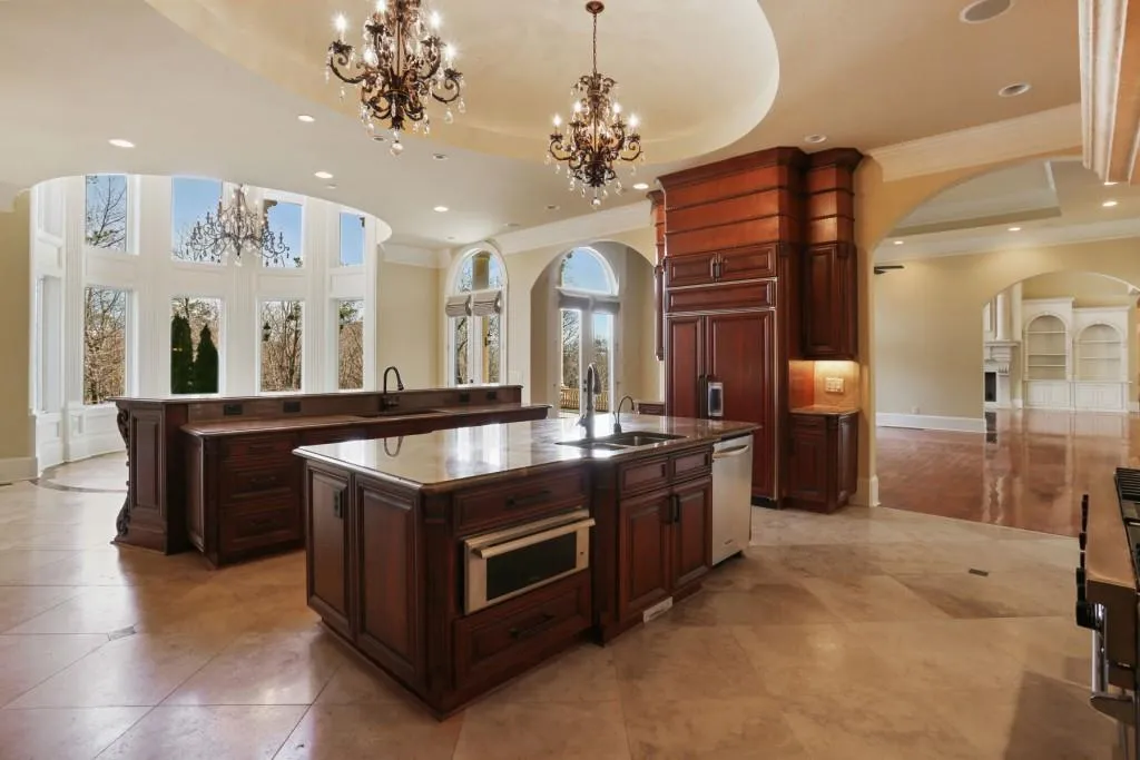 5115 Northside Drive, Atlanta, Georgia 30327, 8 Bedrooms Bedrooms, ,8 BathroomsBathrooms,Residential,Sold,5115 Northside Drive,6674396