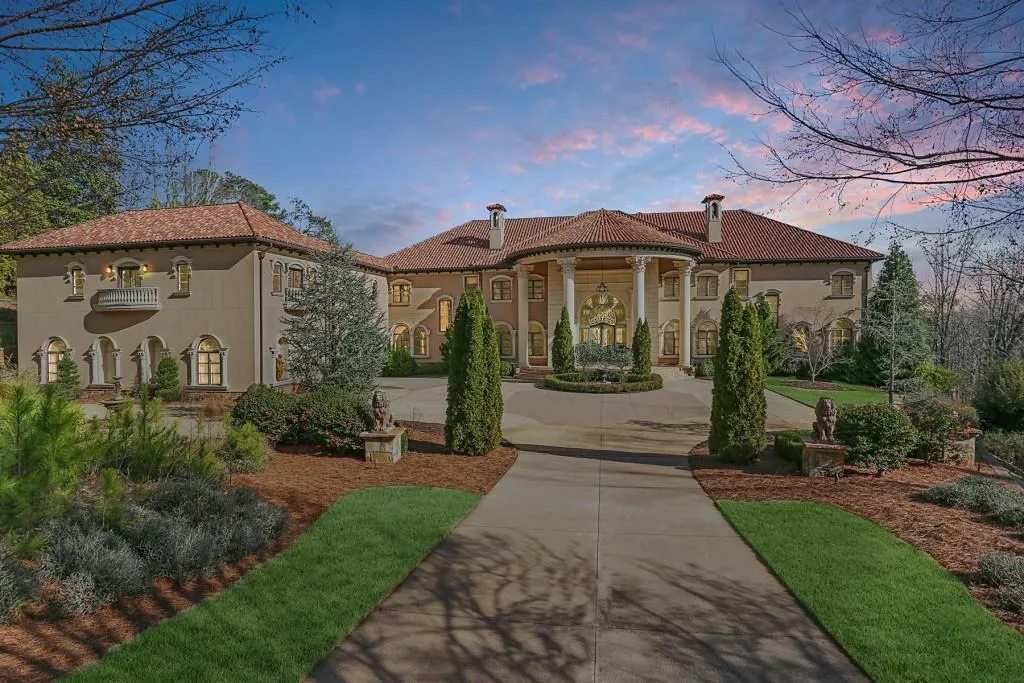 5115 Northside Drive, Atlanta, Georgia 30327, 8 Bedrooms Bedrooms, ,8 BathroomsBathrooms,Residential,Sold,5115 Northside Drive,6674396