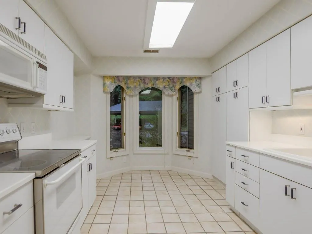 460 Ansley Walk Terrace Ne Unit 460, Atlanta, Georgia 30309, 3 Bedrooms Bedrooms, ,3 BathroomsBathrooms,Residential,Sold,460 Ansley Walk Terrace Ne Unit 460,5717467