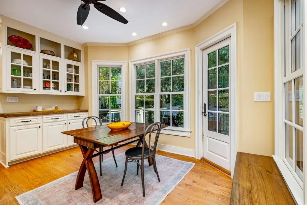 2125 Spalding Drive, Sandy Springs, Georgia 30350, 5 Bedrooms Bedrooms, ,3 BathroomsBathrooms,Residential,Sold,2125 Spalding Drive,6872453