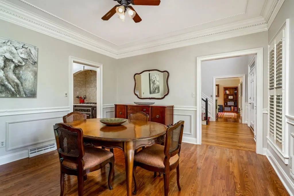 2125 Spalding Drive, Sandy Springs, Georgia 30350, 5 Bedrooms Bedrooms, ,3 BathroomsBathrooms,Residential,Sold,2125 Spalding Drive,6872453