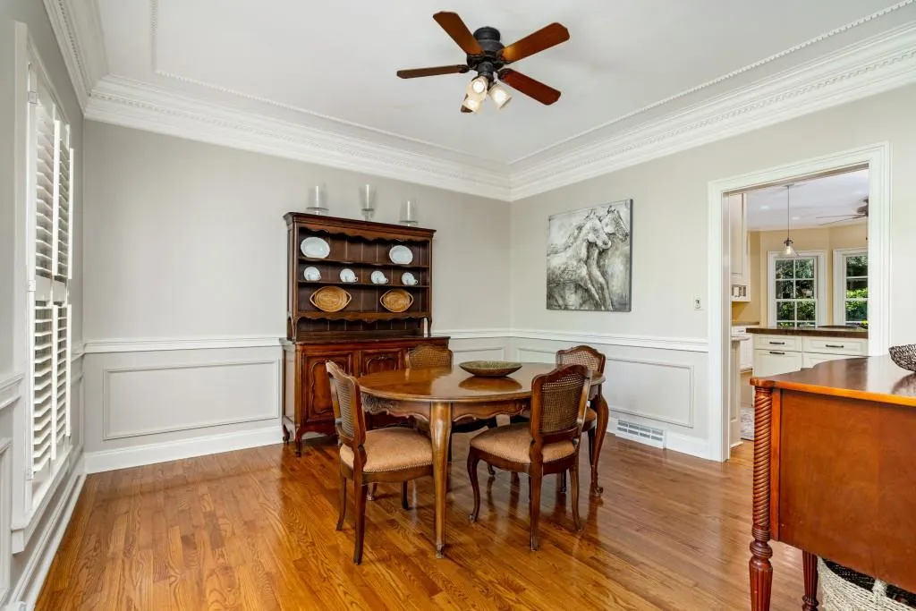 2125 Spalding Drive, Sandy Springs, Georgia 30350, 5 Bedrooms Bedrooms, ,3 BathroomsBathrooms,Residential,Sold,2125 Spalding Drive,6872453
