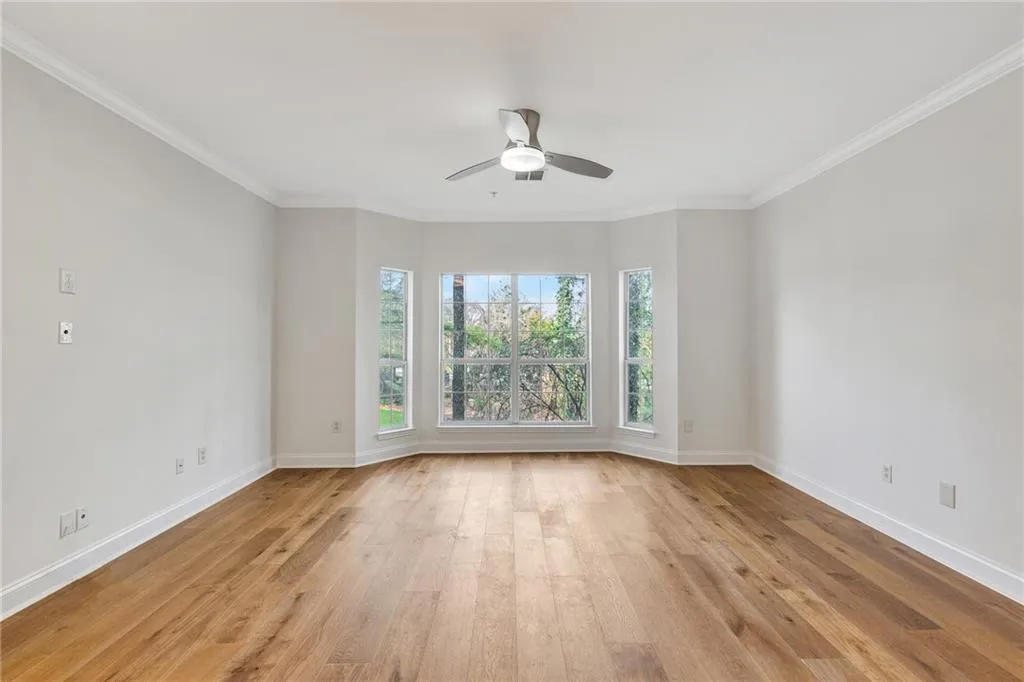 5641 Roswell Road Unit 101, Atlanta, Georgia 30342, 1 Bedroom Bedrooms, ,1 BathroomBathrooms,Residential,Sold,5641 Roswell Road Unit 101,7426254