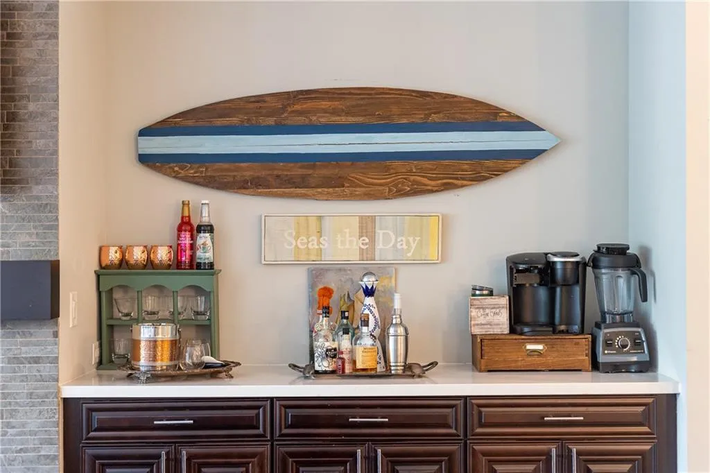 313 Alderwood Lane Unit 313, Atlanta, Georgia 30328, 3 Bedrooms Bedrooms, ,3 BathroomsBathrooms,Residential,Sold,313 Alderwood Lane Unit 313,7056951