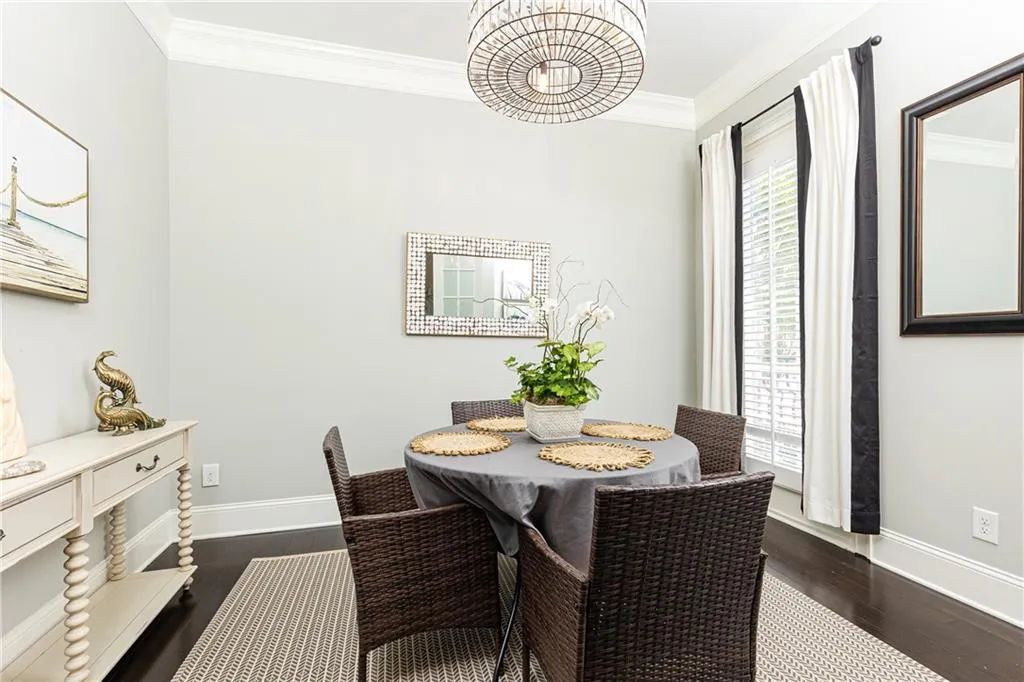 313 Alderwood Lane Unit 313, Atlanta, Georgia 30328, 3 Bedrooms Bedrooms, ,3 BathroomsBathrooms,Residential,Sold,313 Alderwood Lane Unit 313,7056951