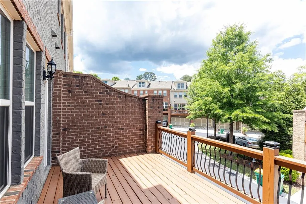 313 Alderwood Lane Unit 313, Atlanta, Georgia 30328, 3 Bedrooms Bedrooms, ,3 BathroomsBathrooms,Residential,Sold,313 Alderwood Lane Unit 313,7056951