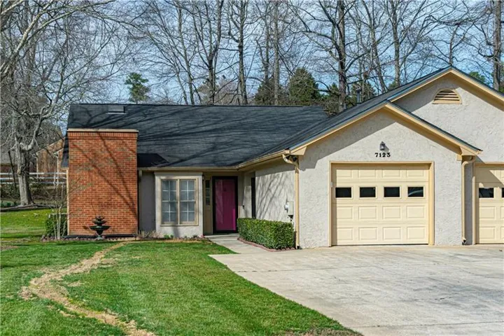 7123 Forest Lane, Union City, Georgia 30291