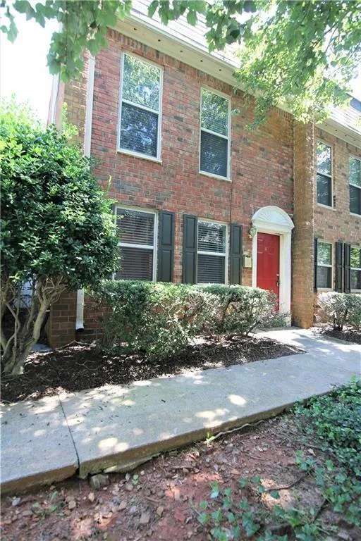 165 N River Drive Unit H, Atlanta, Georgia 30350, 2 Bedrooms Bedrooms, ,2 BathroomsBathrooms,Residential,Sold,165 N River Drive Unit H,7155771