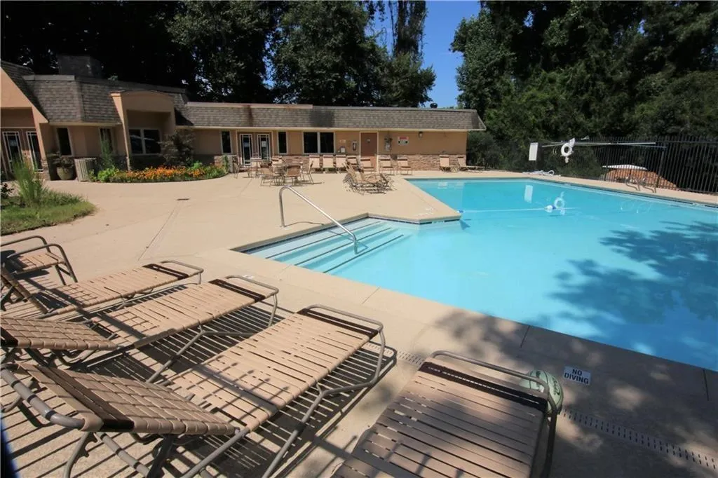 165 N River Drive Unit H, Atlanta, Georgia 30350, 2 Bedrooms Bedrooms, ,2 BathroomsBathrooms,Residential,Sold,165 N River Drive Unit H,7155771