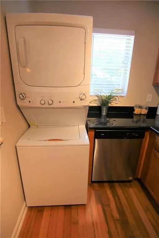 165 N River Drive Unit H, Atlanta, Georgia 30350, 2 Bedrooms Bedrooms, ,2 BathroomsBathrooms,Residential,Sold,165 N River Drive Unit H,7155771