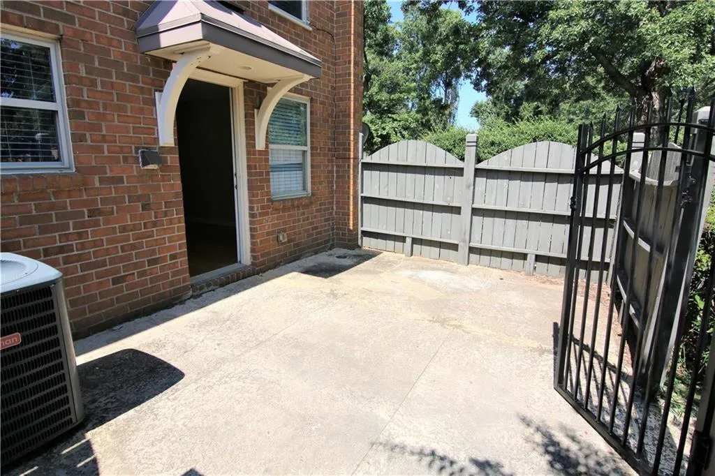 165 N River Drive Unit H, Atlanta, Georgia 30350, 2 Bedrooms Bedrooms, ,2 BathroomsBathrooms,Residential,Sold,165 N River Drive Unit H,7155771