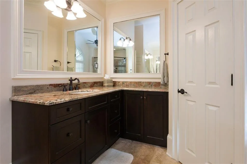 4535 Crestwicke Pointe, Sandy Springs, Georgia 30319, 4 Bedrooms Bedrooms, ,3 BathroomsBathrooms,Residential,Sold,4535 Crestwicke Pointe,6103333