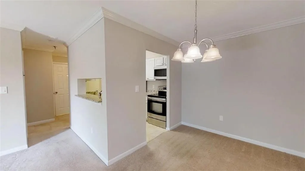 300 Johnson Ferry Road Ne Unit B304, Sandy Springs, Georgia 30328, 1 Bedroom Bedrooms, ,1 BathroomBathrooms,Residential,Sold,300 Johnson Ferry Road Ne Unit B304,7128461