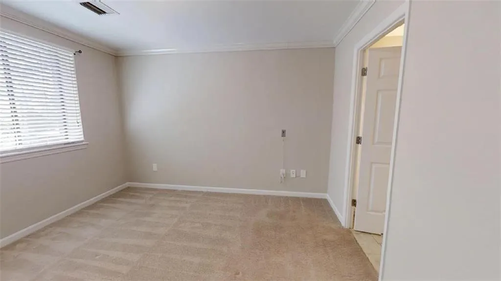 300 Johnson Ferry Road Ne Unit B304, Sandy Springs, Georgia 30328, 1 Bedroom Bedrooms, ,1 BathroomBathrooms,Residential,Sold,300 Johnson Ferry Road Ne Unit B304,7128461