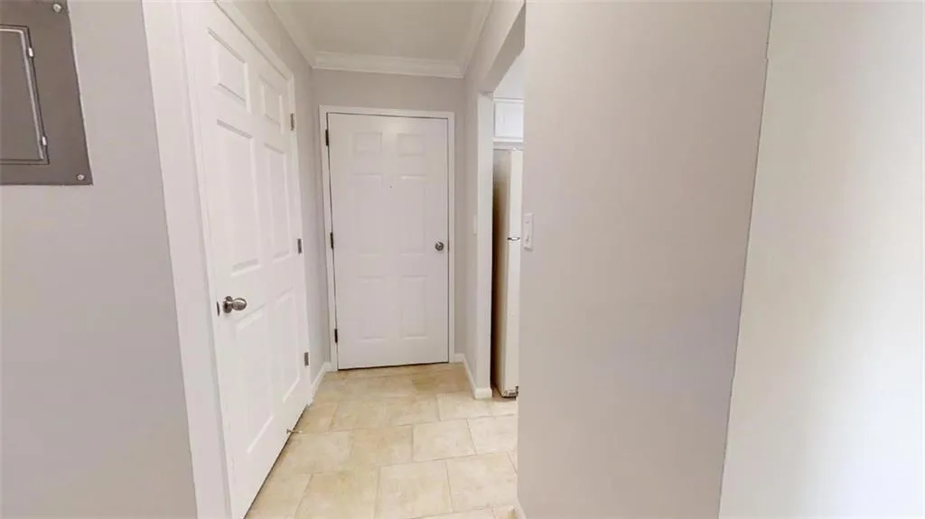 300 Johnson Ferry Road Ne Unit B304, Sandy Springs, Georgia 30328, 1 Bedroom Bedrooms, ,1 BathroomBathrooms,Residential,Sold,300 Johnson Ferry Road Ne Unit B304,7128461