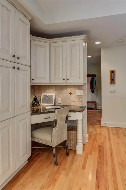 365 Forest Hills Drive, Atlanta, Georgia 30342, 3 Bedrooms Bedrooms, ,2 BathroomsBathrooms,Residential,Sold,365 Forest Hills Drive,5771928