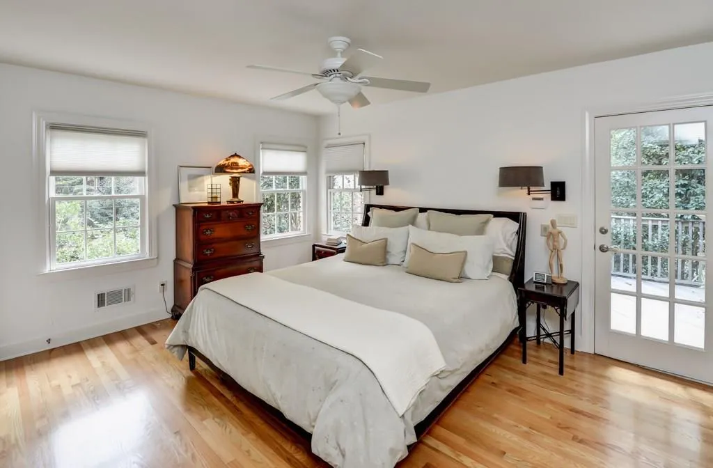 365 Forest Hills Drive, Atlanta, Georgia 30342, 3 Bedrooms Bedrooms, ,2 BathroomsBathrooms,Residential,Sold,365 Forest Hills Drive,5771928