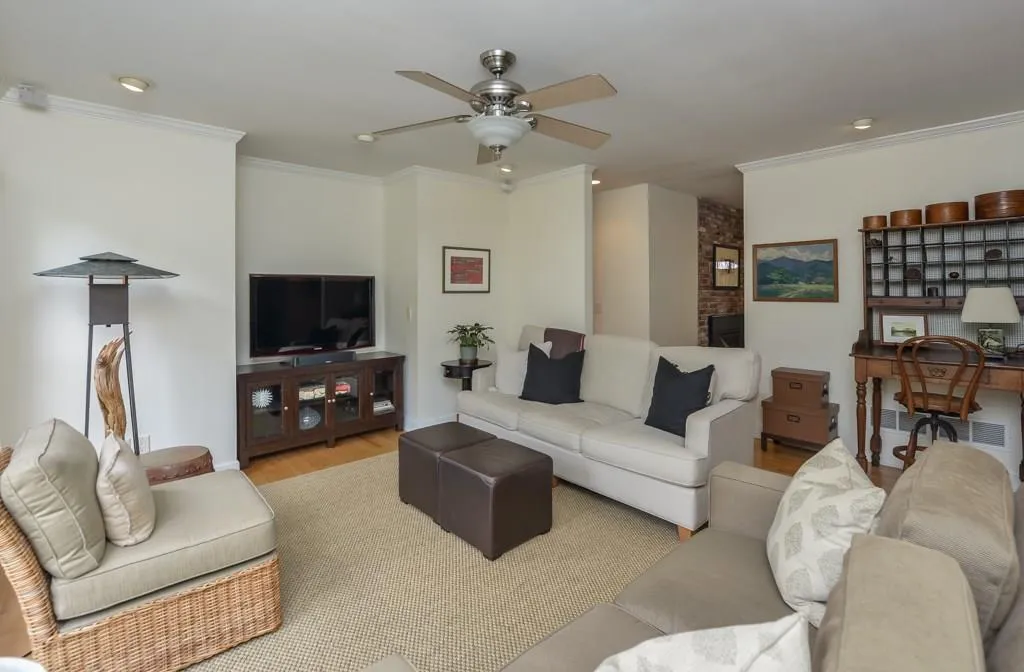 365 Forest Hills Drive, Atlanta, Georgia 30342, 3 Bedrooms Bedrooms, ,2 BathroomsBathrooms,Residential,Sold,365 Forest Hills Drive,5771928