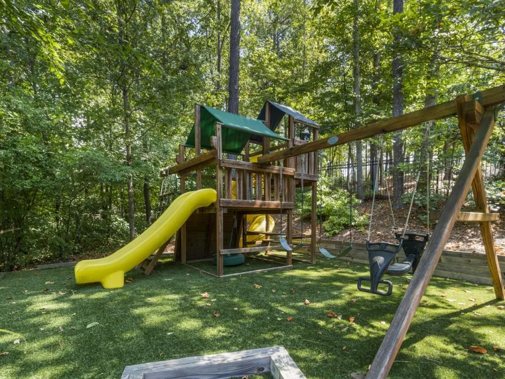3806 Teesdale Court, Sandy Springs, Georgia 30350, 6 Bedrooms Bedrooms, ,7 BathroomsBathrooms,Residential,Sold,3806 Teesdale Court,6615182