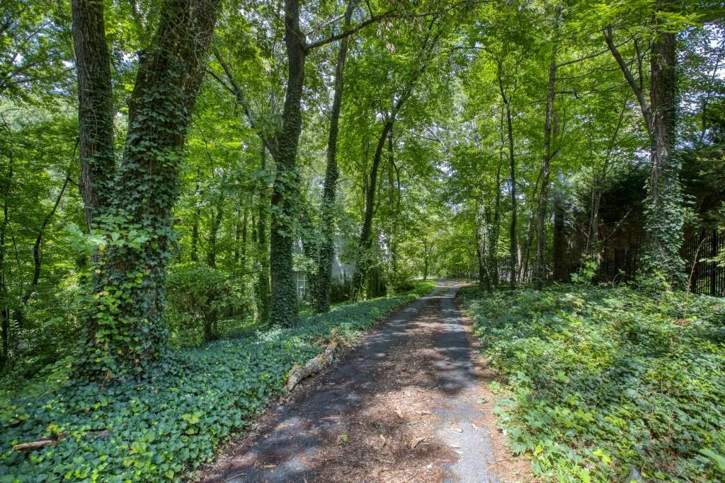 837 Mount Paran Road, Sandy Springs, Georgia 30327, 4 Bedrooms Bedrooms, ,3 BathroomsBathrooms,Residential,Sold,837 Mount Paran Road,7108715