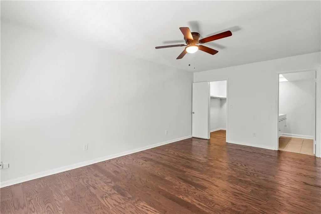 Ceiling fan keeps the air moving for restful sleep