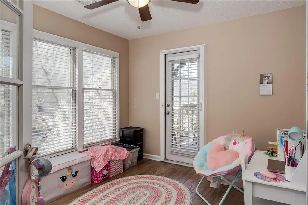 703 Bainbridge Drive, Sandy Springs, Georgia 30327, 2 Bedrooms Bedrooms, ,2 BathroomsBathrooms,Residential,Sold,703 Bainbridge Drive,6862661