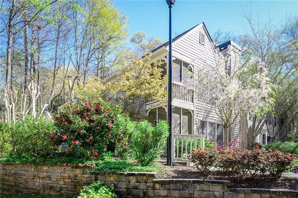 703 Bainbridge Drive, Sandy Springs, Georgia 30327, 2 Bedrooms Bedrooms, ,2 BathroomsBathrooms,Residential,Sold,703 Bainbridge Drive,6862661