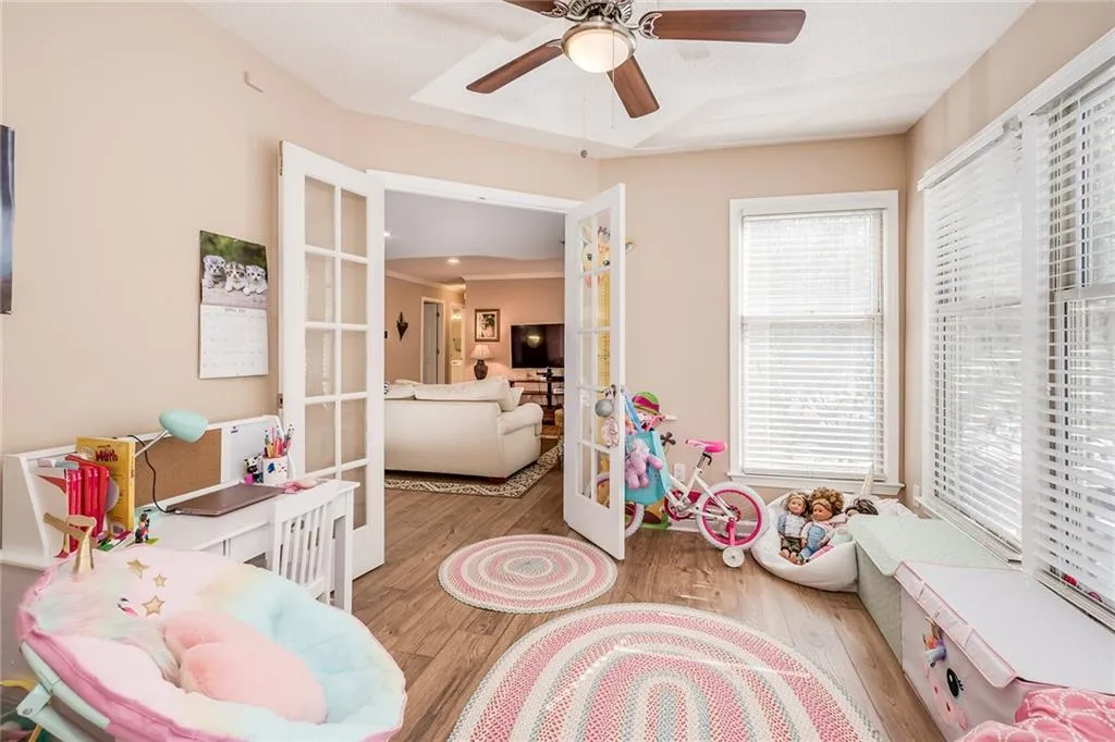 703 Bainbridge Drive, Sandy Springs, Georgia 30327, 2 Bedrooms Bedrooms, ,2 BathroomsBathrooms,Residential,Sold,703 Bainbridge Drive,6862661