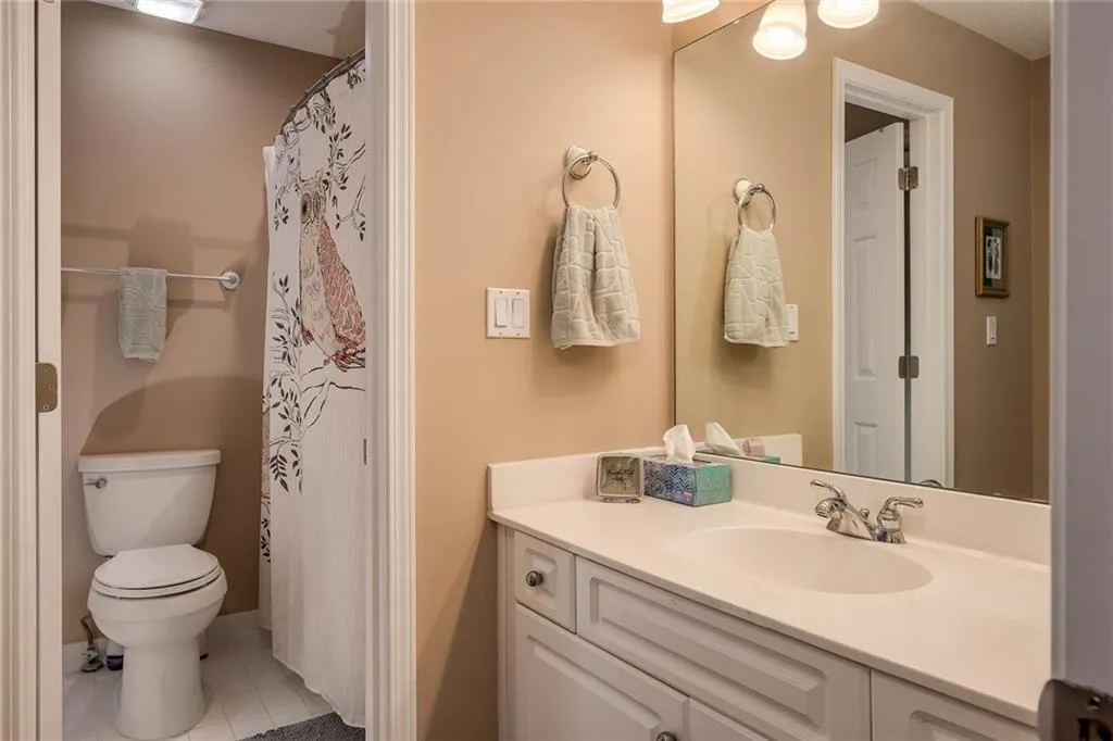 703 Bainbridge Drive, Sandy Springs, Georgia 30327, 2 Bedrooms Bedrooms, ,2 BathroomsBathrooms,Residential,Sold,703 Bainbridge Drive,6862661