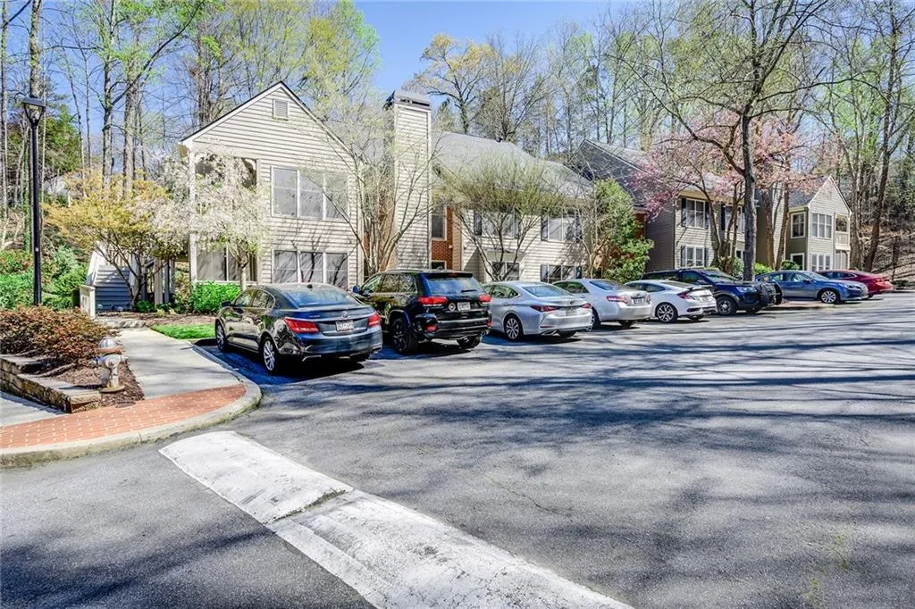 703 Bainbridge Drive, Sandy Springs, Georgia 30327, 2 Bedrooms Bedrooms, ,2 BathroomsBathrooms,Residential,Sold,703 Bainbridge Drive,6862661