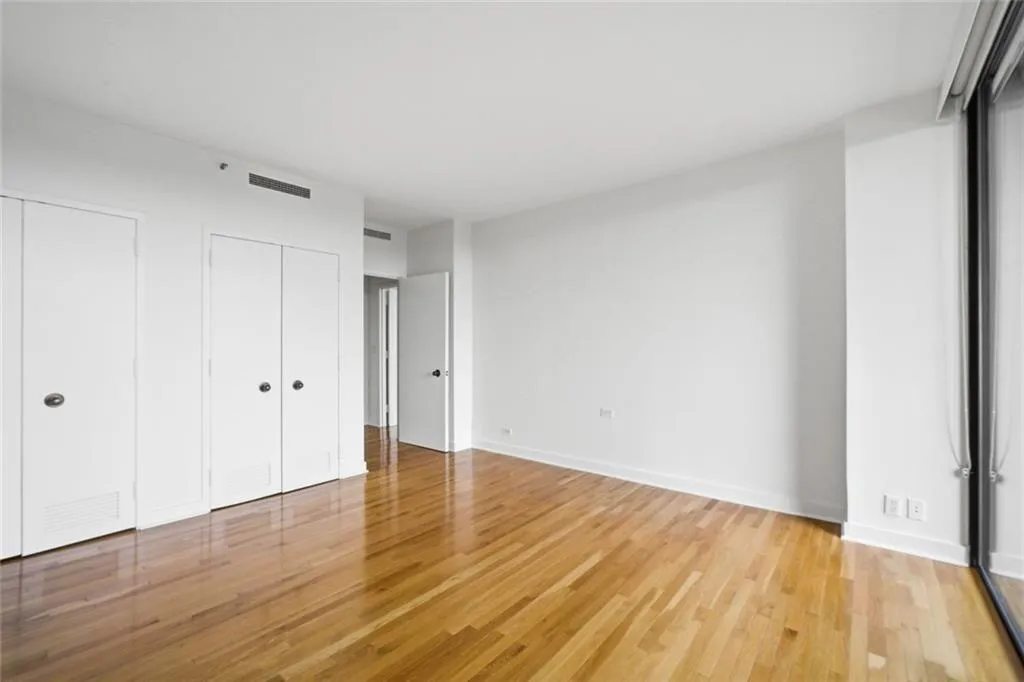 2660 Peachtree Road Nw Unit 9g, Atlanta, Georgia 30305, 2 Bedrooms Bedrooms, 0 ,2 BathroomsBathrooms,Residential,For Sale,2660 Peachtree Road Nw Unit 9g,7738641