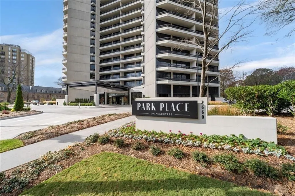 2660 Peachtree Road Nw Unit 9g, Atlanta, Georgia 30305, 2 Bedrooms Bedrooms, 0 ,2 BathroomsBathrooms,Residential,For Sale,2660 Peachtree Road Nw Unit 9g,7738641