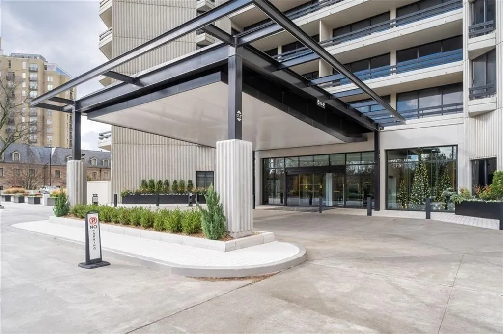 2660 Peachtree Road Nw Unit 9g, Atlanta, Georgia 30305, 2 Bedrooms Bedrooms, 0 ,2 BathroomsBathrooms,Residential,For Sale,2660 Peachtree Road Nw Unit 9g,7738641