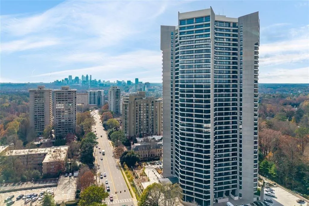 2660 Peachtree Road Nw Unit 9g, Atlanta, Georgia 30305, 2 Bedrooms Bedrooms, 0 ,2 BathroomsBathrooms,Residential,For Sale,2660 Peachtree Road Nw Unit 9g,7738641