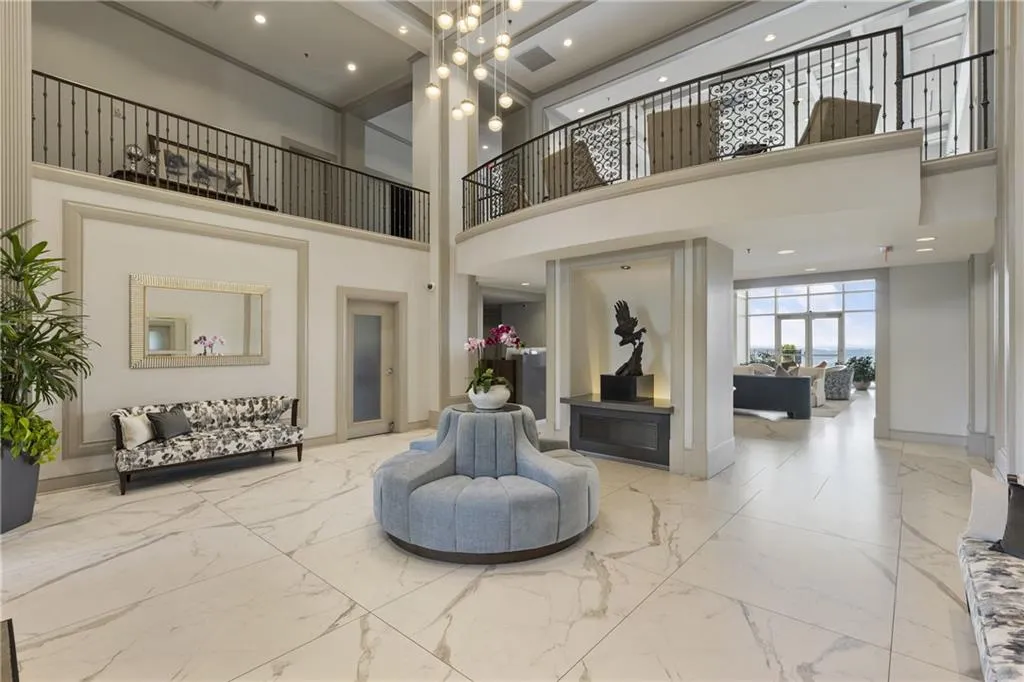 The lobby and common area spaces were recently renovated and look absolutely beautiful.