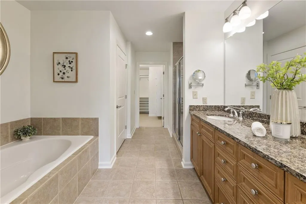 2950 Mount Wilkinson Parkway Se Unit 304, Atlanta, Georgia 30339, 2 Bedrooms Bedrooms, ,2 BathroomsBathrooms,Residential,For Sale,2950 Mount Wilkinson Parkway Se Unit 304,7617517