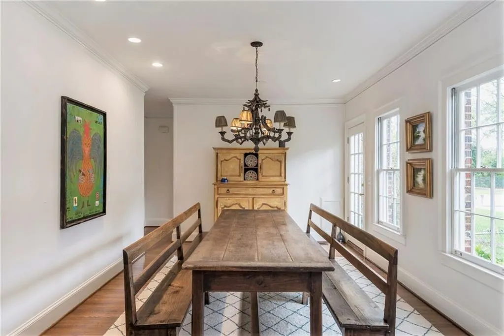 445 Brentwood Drive Ne, Atlanta, Georgia 30305, 5 Bedrooms Bedrooms, ,4 BathroomsBathrooms,Residential,Sold,445 Brentwood Drive Ne,5994286