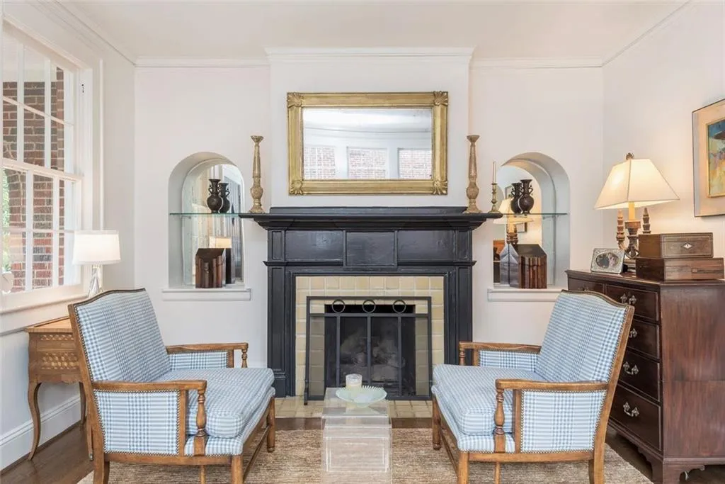 445 Brentwood Drive Ne, Atlanta, Georgia 30305, 5 Bedrooms Bedrooms, ,4 BathroomsBathrooms,Residential,Sold,445 Brentwood Drive Ne,5994286