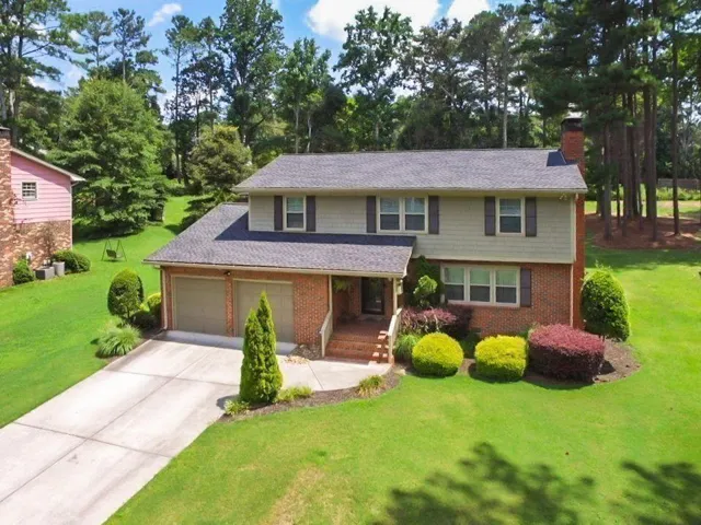 647 Shannon Green Circle Sw, Mableton, Georgia 30126