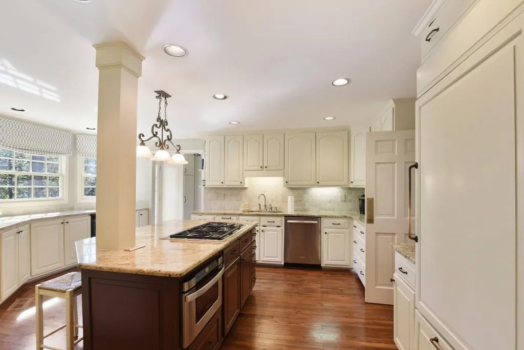 215 Zeblin Road, Atlanta, Georgia 30342, 5 Bedrooms Bedrooms, ,3 BathroomsBathrooms,Residential,Sold,215 Zeblin Road,5818210